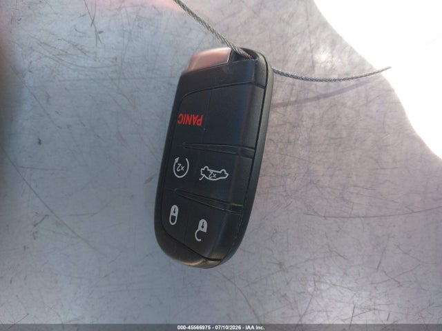 45566975 :رقم المزاد ، 1C3CCCAB6FN697194 vin ، 2015 Chrysler 200 Limited مزاد بيع