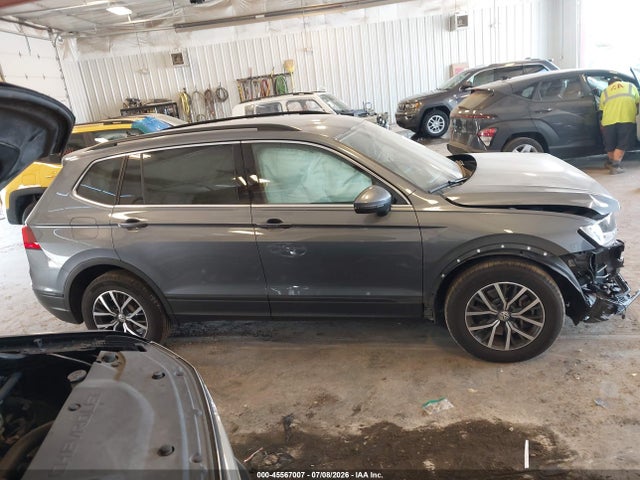 Aukcja sprzedaży 2019 Volkswagen Tiguan 2.0t Se/2.0t Sel/2.0t Sel R-line/2.0t Sel R-line Black, vin: 3VV2B7AX9KM077538, numer aukcji: 45567007