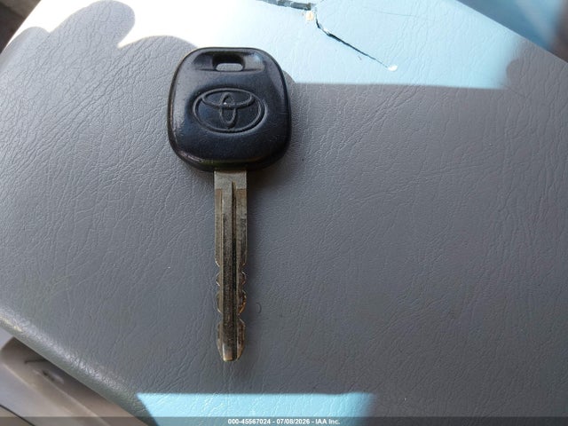 Продажа на аукционе авто 2002 Toyota Sienna Xle, vin: 4T3ZF13C72U507123, номер лота: 45567024