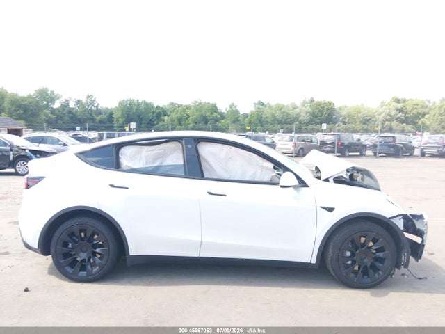 2021 Tesla Model Y Long Range Dual Motor All-wheel Drive მანქანა იყიდება აუქციონზე, vin: 5YJYGDEE6MF256452, აუქციონის ნომერი: 45567053