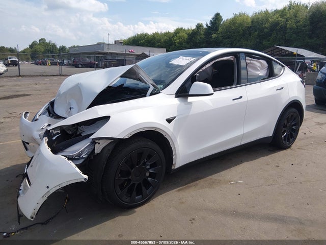 2021 Tesla Model Y Long Range Dual Motor All-wheel Drive მანქანა იყიდება აუქციონზე, vin: 5YJYGDEE6MF256452, აუქციონის ნომერი: 45567053