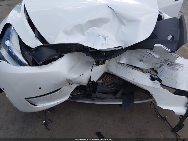 2021 Tesla Model Y Long Range Dual Motor All-wheel Drive მანქანა იყიდება აუქციონზე, vin: 5YJYGDEE6MF256452, აუქციონის ნომერი: 45567053