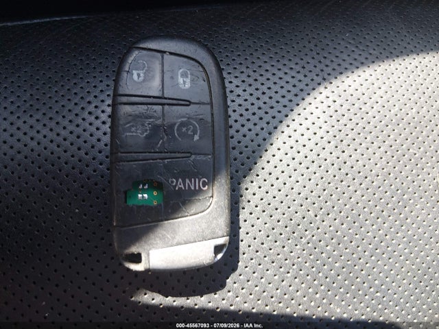 45567093 :رقم المزاد ، 1C4RJFCG0EC196933 vin ، 2014 Jeep Grand Cherokee Overland مزاد بيع