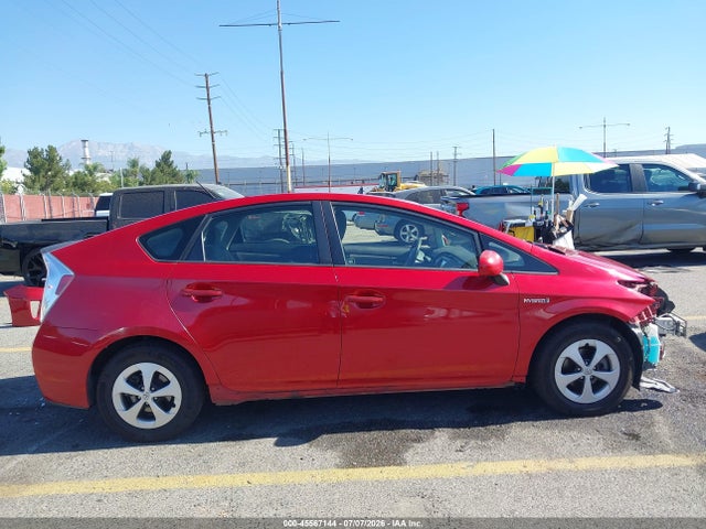 Toyota Prius Three 2014 JTDKN3DU9E0388698 Image 14