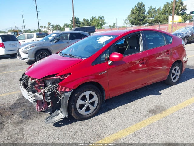 Toyota Prius Three 2014 JTDKN3DU9E0388698 Image 2