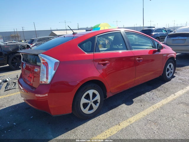 Toyota Prius Three 2014 JTDKN3DU9E0388698 Image 4