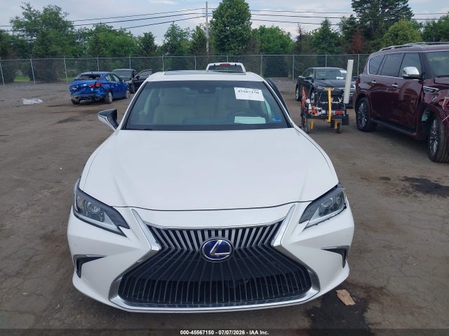 2021 Lexus Es 300h მანქანა იყიდება აუქციონზე, vin: 58ADA1C15MU012124, აუქციონის ნომერი: 45567150