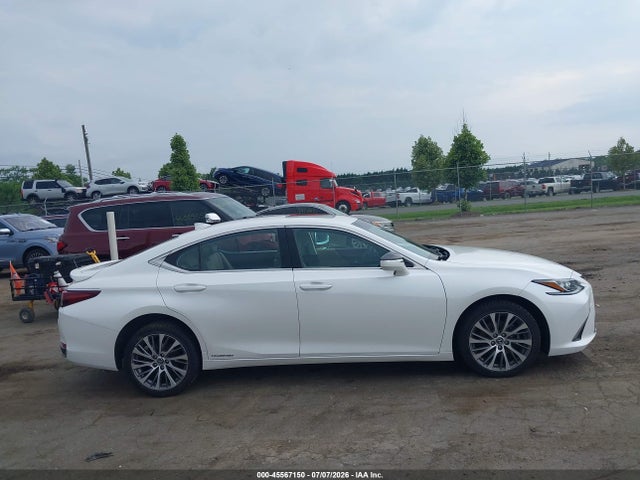 2021 Lexus Es 300h მანქანა იყიდება აუქციონზე, vin: 58ADA1C15MU012124, აუქციონის ნომერი: 45567150
