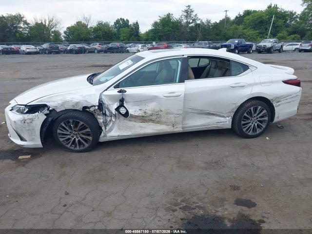 2021 Lexus Es 300h მანქანა იყიდება აუქციონზე, vin: 58ADA1C15MU012124, აუქციონის ნომერი: 45567150