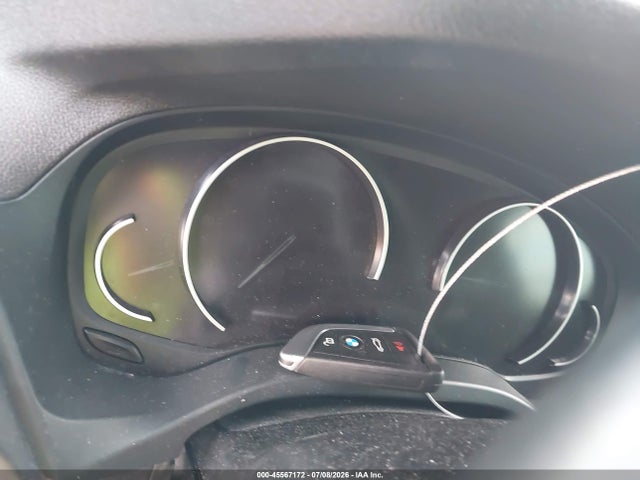 5UXTR7C5XKLF31535 BMW X3 Sdrive30i