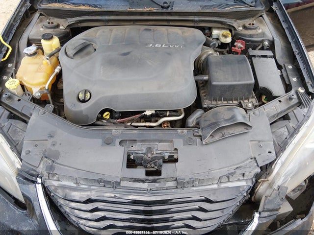 45567196 :رقم المزاد ، 1C3CCBBG9DN720260 vin ، 2013 Chrysler 200 Touring مزاد بيع