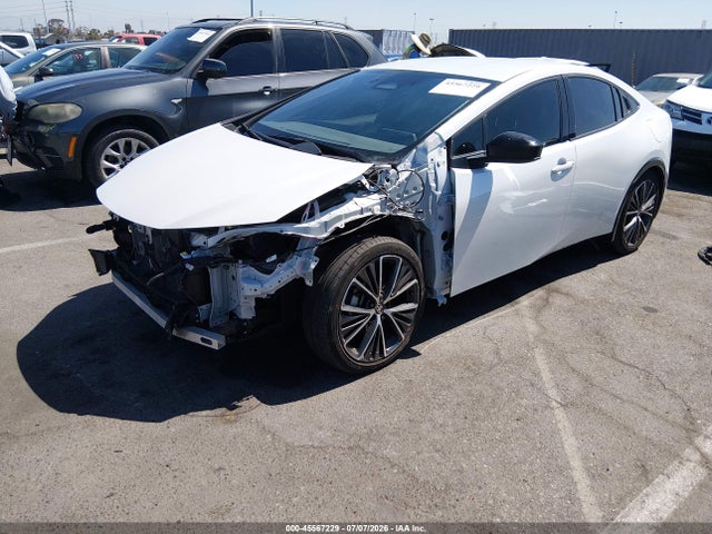 Toyota PRIUS XLE 2023 JTDACAAU7P3008012 Image 2