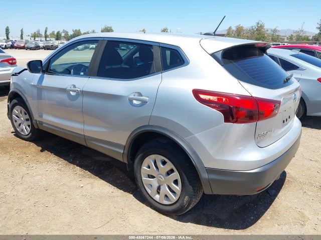 JN1BJ1CP8JW150783 Nissan Rogue Sport S