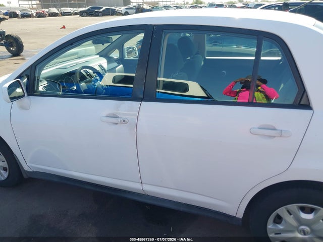 2011 Nissan Versa 1.8s მანქანა იყიდება აუქციონზე, vin: 3N1BC1AP4BL449630, აუქციონის ნომერი: 45567269