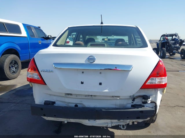 2011 Nissan Versa 1.8s მანქანა იყიდება აუქციონზე, vin: 3N1BC1AP4BL449630, აუქციონის ნომერი: 45567269