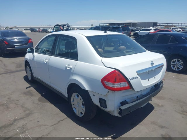 2011 Nissan Versa 1.8s მანქანა იყიდება აუქციონზე, vin: 3N1BC1AP4BL449630, აუქციონის ნომერი: 45567269