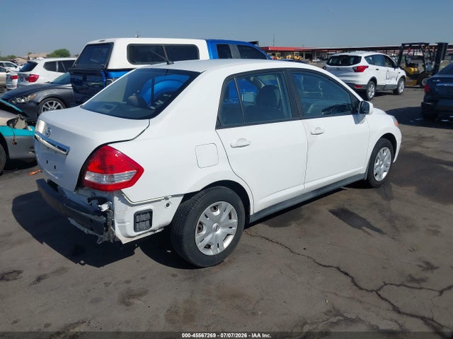 2011 Nissan Versa 1.8s მანქანა იყიდება აუქციონზე, vin: 3N1BC1AP4BL449630, აუქციონის ნომერი: 45567269