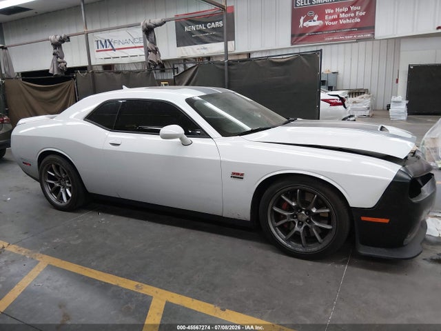 Продаж на аукціоні авто 2015 Dodge Challenger Srt 392, vin: 2C3CDZDJ3FH706672, номер лоту: 45567274