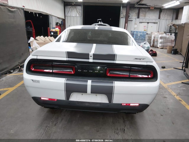 Продаж на аукціоні авто 2015 Dodge Challenger Srt 392, vin: 2C3CDZDJ3FH706672, номер лоту: 45567274