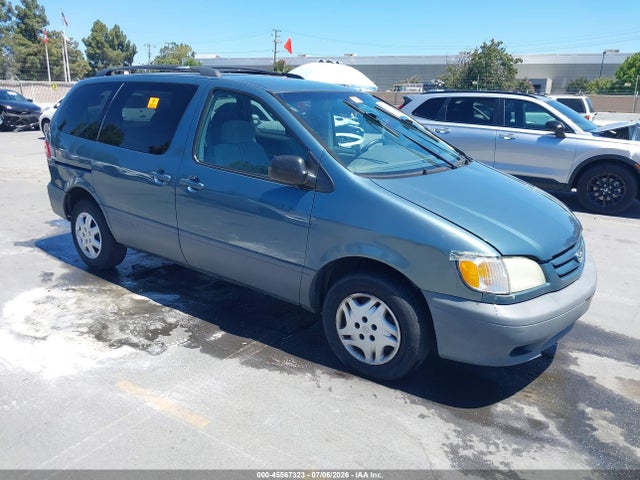 45567323 :رقم المزاد ، 4T3ZF13C81U386181 vin ، 2001 Toyota Sienna Le مزاد بيع