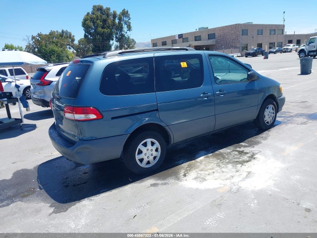 Auction sale of the 2001 Toyota Sienna Le, vin: 4T3ZF13C81U386181, lot number: 45567323