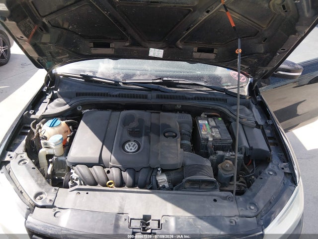 45567339 :رقم المزاد ، 3VWDX7AJ6BM083749 vin ، 2011 Volkswagen Jetta 2.5l Se مزاد بيع