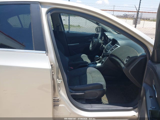 1G1PC5SB9F7141188 Chevrolet Cruze 1lt Auto