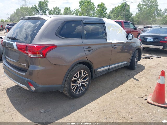 Продажа на аукционе авто 2016 Mitsubishi Outlander Se, vin: JA4AZ3A39GZ012149, номер лота: 45567388