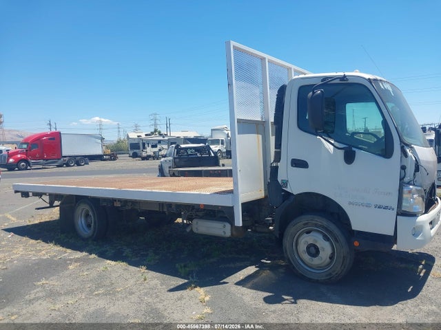 Hino 195 2016 JHHSPM2H8GK001598 Image 13