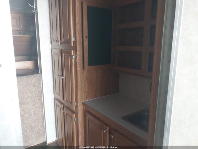 Продаж на аукціоні авто 2015 Forest River Toy Hauler, vin: 5NHUEL831FU217736, номер лоту: 45567447
