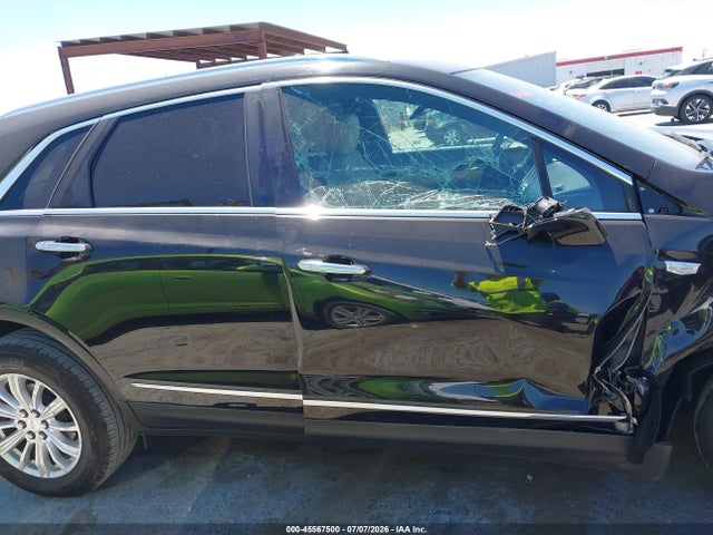 1GYKNARS6HZ299578 Cadillac Xt5 Standard