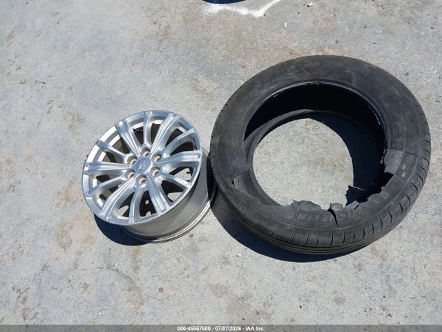 1GYKNARS6HZ299578 Cadillac Xt5 Standard