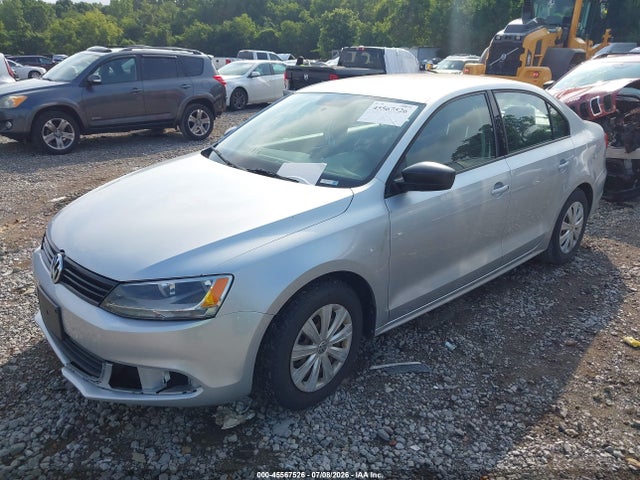 Продаж на аукціоні авто 2014 Volkswagen Jetta 2.0l S, vin: 3VW2K7AJ8EM327802, номер лоту: 45567526