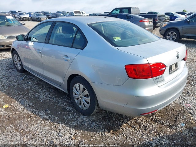 Продаж на аукціоні авто 2014 Volkswagen Jetta 2.0l S, vin: 3VW2K7AJ8EM327802, номер лоту: 45567526