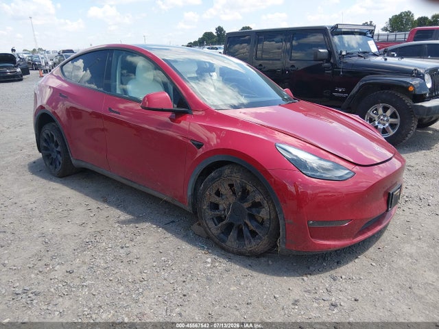 Продажа на аукционе авто 2022 Tesla Model Y Long Range Dual Motor All-wheel Drive, vin: 7SAYGAEE0NF542381, номер лота: 45567542