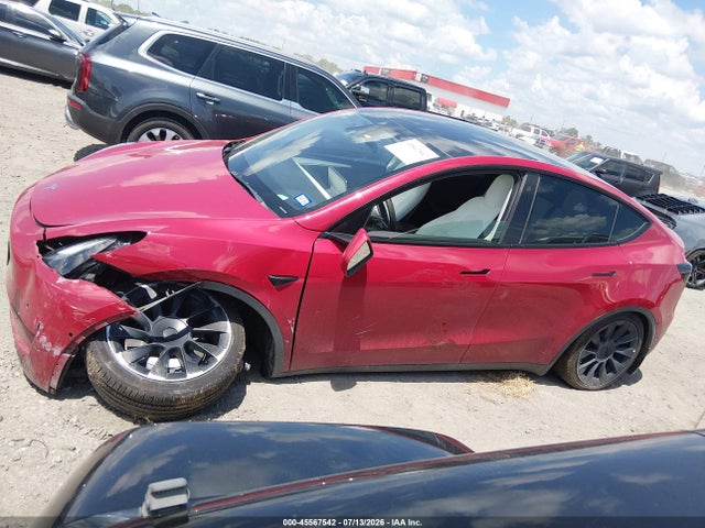 Продажа на аукционе авто 2022 Tesla Model Y Long Range Dual Motor All-wheel Drive, vin: 7SAYGAEE0NF542381, номер лота: 45567542