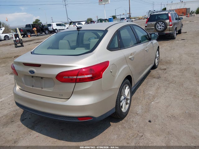 Ford FOCUS SE 2018 1FADP3F27JL270095 Image 4