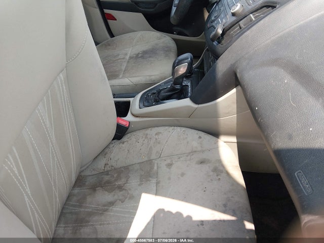 Ford FOCUS SE 2018 1FADP3F27JL270095 Image 5