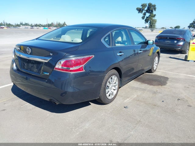 Nissan Altima 2.5 S 2014 1N4AL3AP8EC901976 Image 4