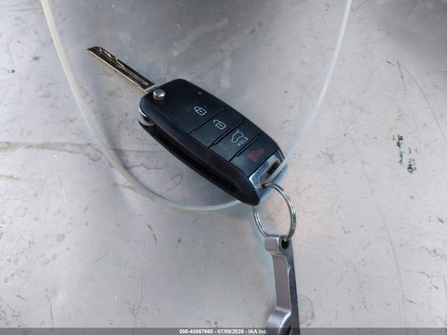 KIA SOUL + 2019 KNDJP3A57K7661126 Image 11