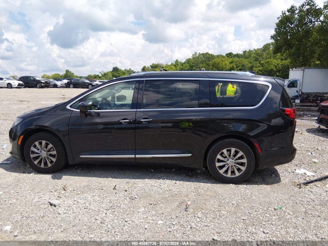 2019 Chrysler Pacifica Touring L მანქანა იყიდება აუქციონზე, vin: 2C4RC1BG0KR612934, აუქციონის ნომერი: 45567738