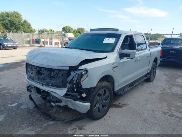 Ford F-150 Lightning Lariat 2023 1FTVW1EV0PWG29375 Image 2