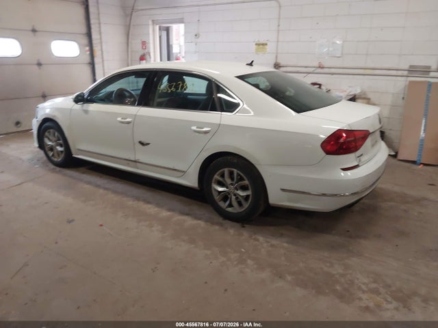 45567816 :رقم المزاد ، 1VWAT7A36GC005884 vin ، 2016 Volkswagen Passat 1.8t S مزاد بيع