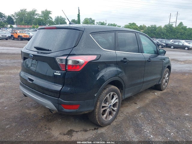 Ford ESCAPE SE 2017 1FMCU0GD8HUD66699 Image 4