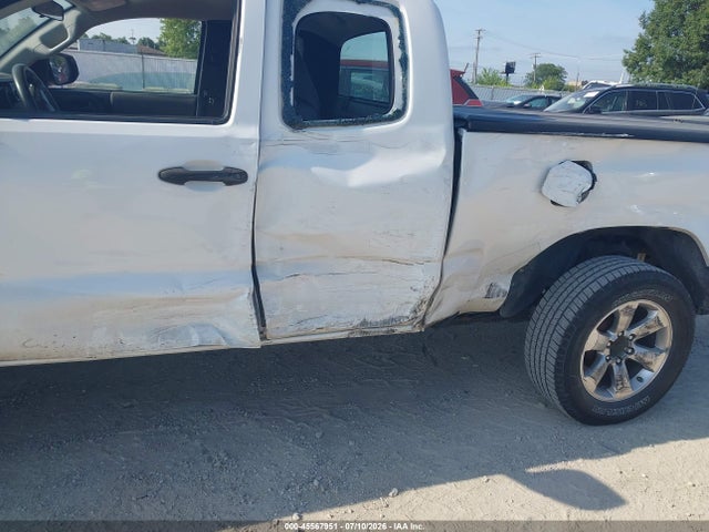 2017 Toyota Tacoma Sr მანქანა იყიდება აუქციონზე, vin: 5TFSX5EN9HX048976, აუქციონის ნომერი: 45567951