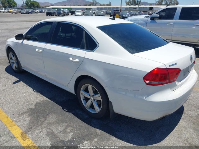 1VWAT7A37FC110156 Volkswagen Passat 1.8t Limited Edition