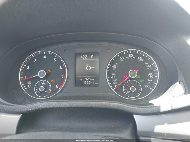 1VWAT7A37FC110156 Volkswagen Passat 1.8t Limited Edition
