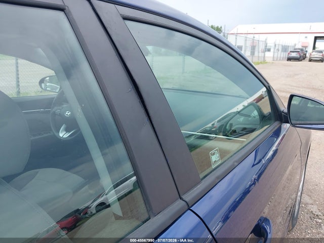 Hyundai ELANTRA SE 2020 5NPD74LF1LH616219 Image 13
