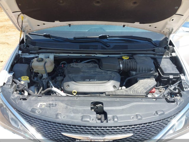 2C4RC1GG2JR331399 Chrysler Pacifica Limited