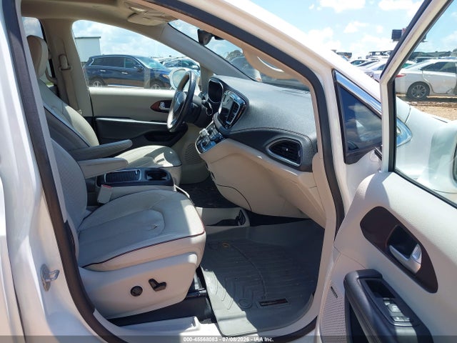 2C4RC1GG2JR331399 Chrysler Pacifica Limited